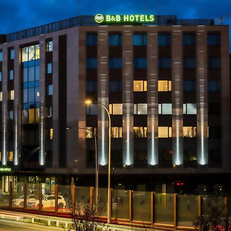 B&B Hotel Warsaw East Exteriör bild